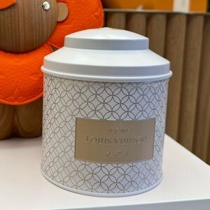 Louis Vuitton White tea canister